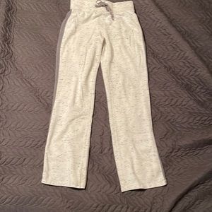 Women’s medium perfect dorm pant sweatpants perfect condition lightly worn